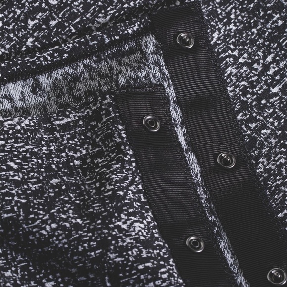 Lululemon Vinyasa Scarf Wrap - Picture 6 of 12